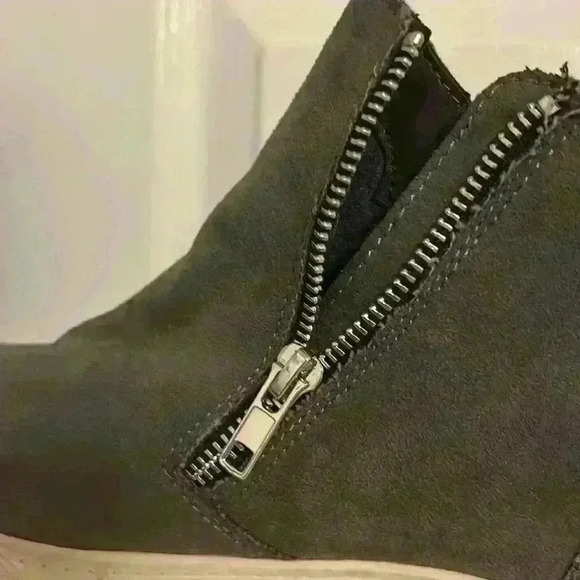 Zipper Sided Dark Grey Slip-On Shoes - Picture 7 of 9